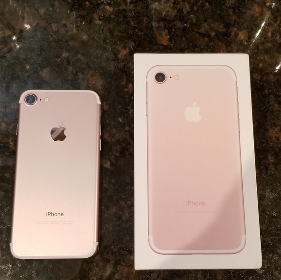 iPhone 7 rose gold 32GB TMobile unlocked - Picture 3 of 3